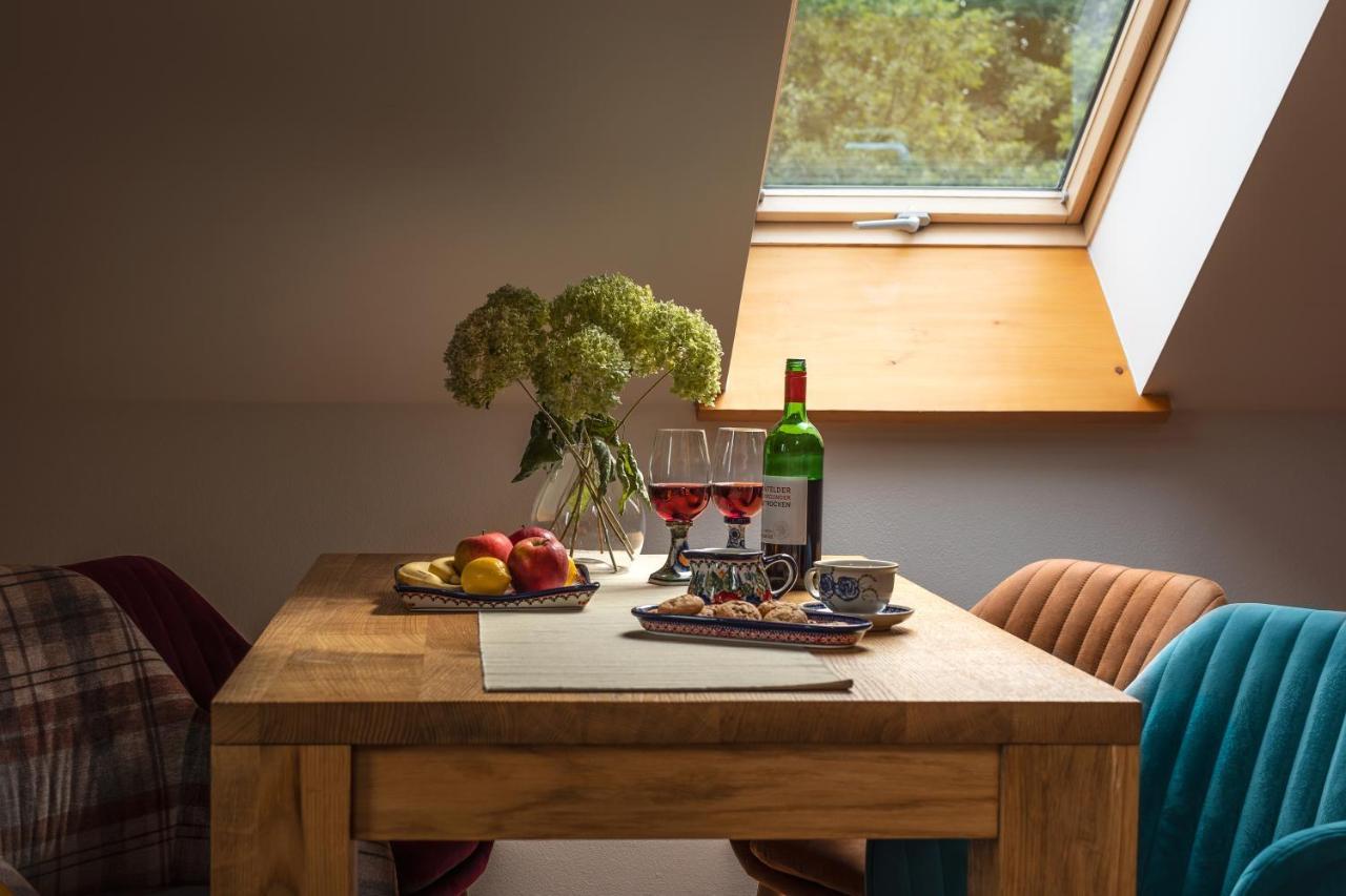 Apartamenty U Harrego I Przy Stawie Spa Z Klimatyzacja, Balia, Sauna, Ogrodem I Parkingiem Kudowa-Zdrój Buitenkant foto