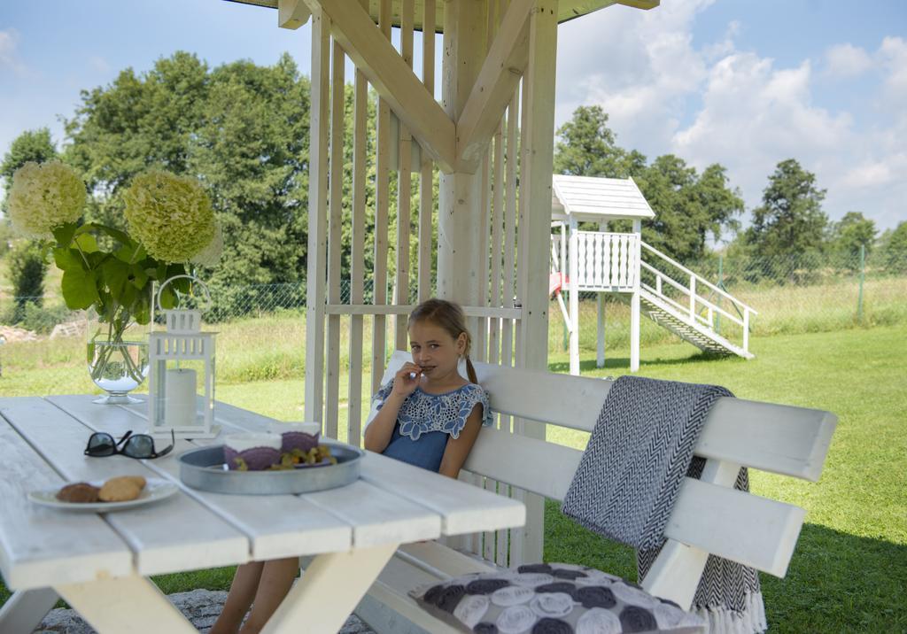 Apartamenty U Harrego I Przy Stawie Spa Z Klimatyzacja, Balia, Sauna, Ogrodem I Parkingiem Kudowa-Zdrój Buitenkant foto