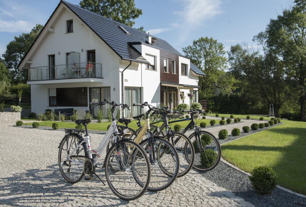 Apartamenty U Harrego I Przy Stawie Spa Z Klimatyzacja, Balia, Sauna, Ogrodem I Parkingiem Kudowa-Zdrój Buitenkant foto